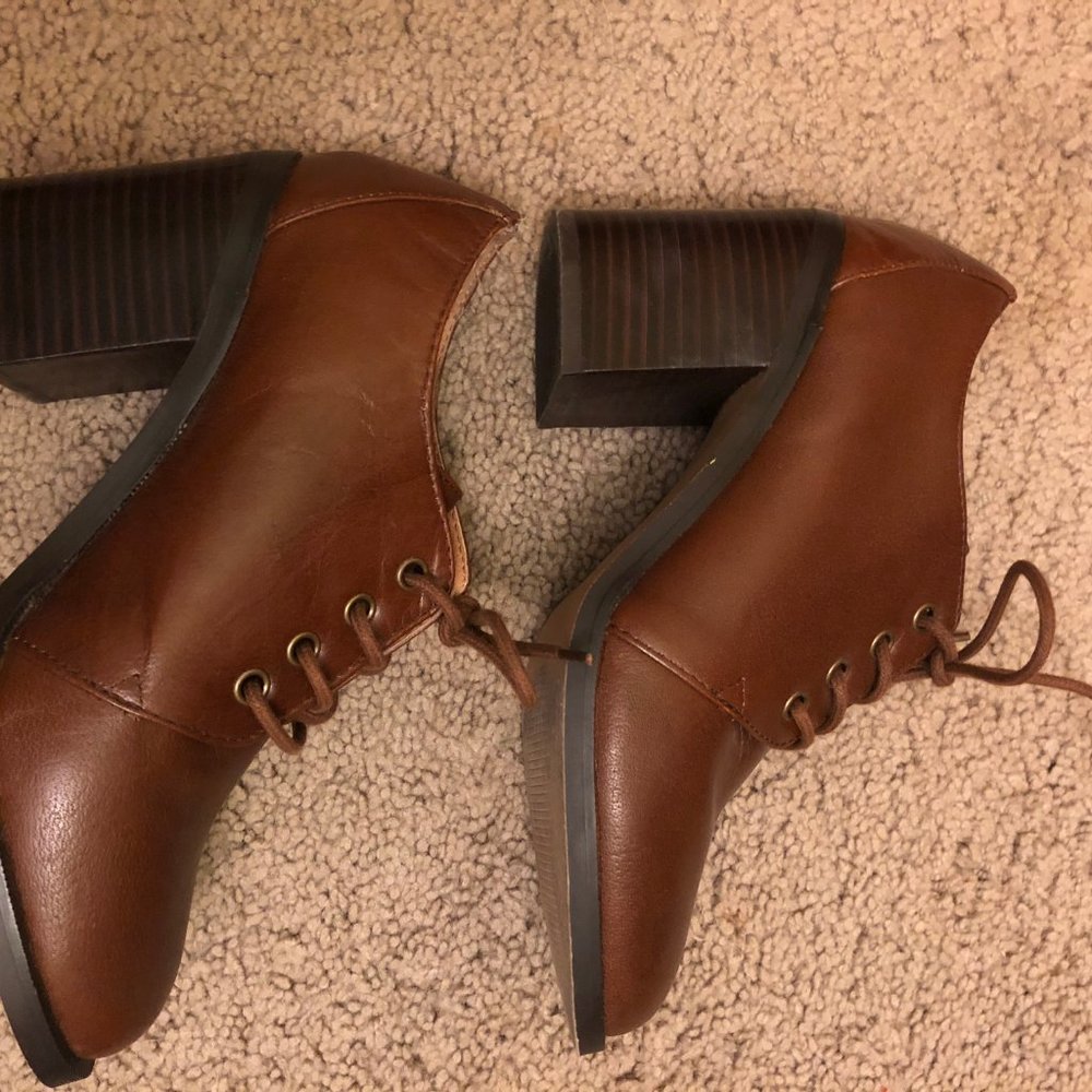 Steve Madden Brown "Schoolgirl" Heels Size 8.5